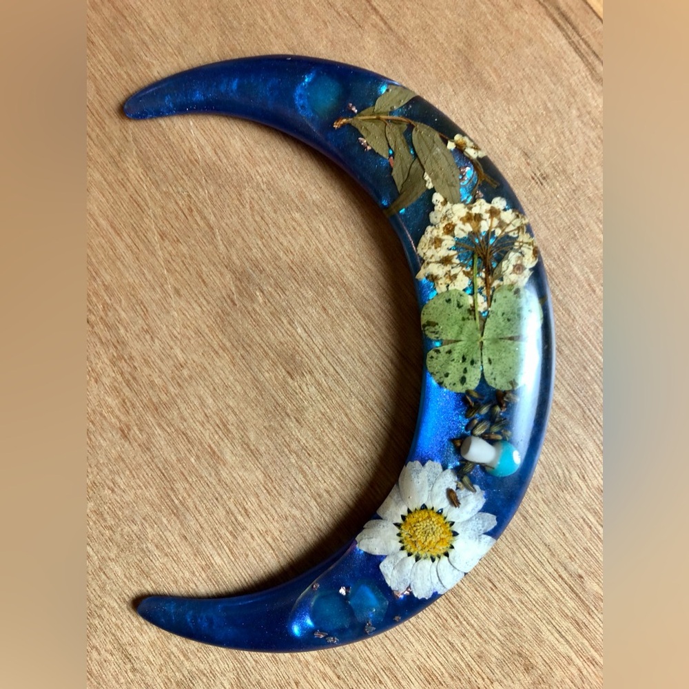 Crescent Hand Crafted Hairpin